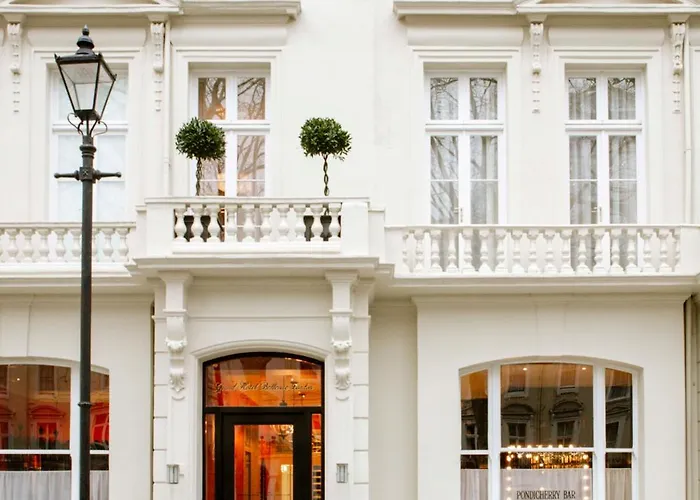 Grand Hotel Bellevue London